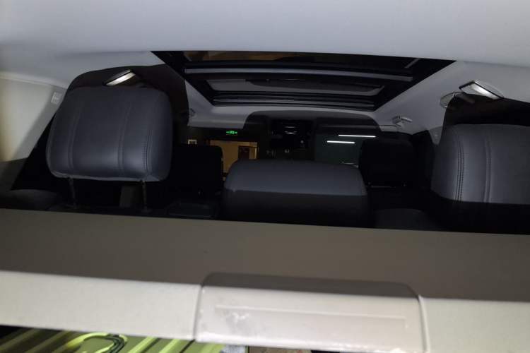 Used Land Rover Range 2014 Revised 3.0 SC V6 Vogue Headliner