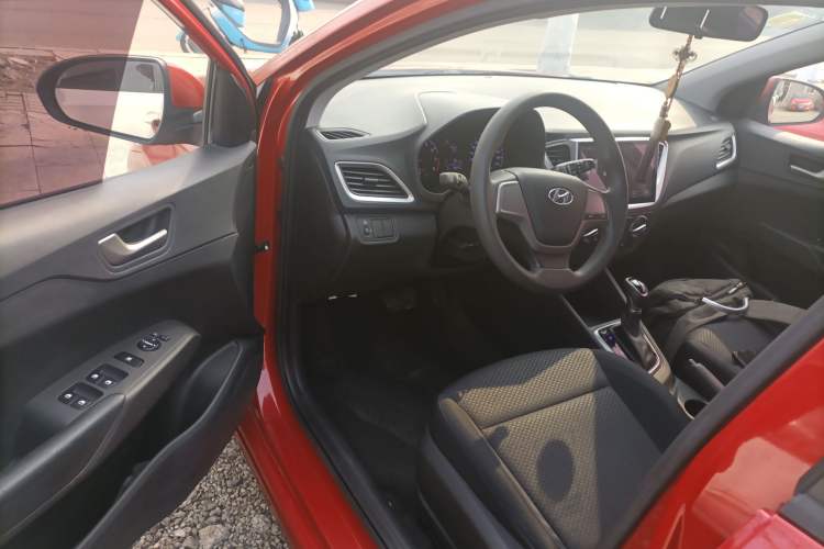 Used Hyundai Verna RV 2017 1.4L Automatic Cool Edition GLS China V Emission Standard