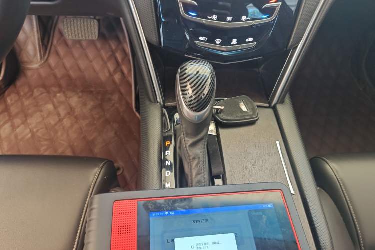 Used Cadillac XTS 2018 28T Tech Edition Gear Lever