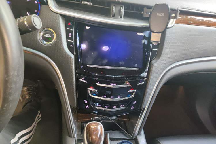 Used Cadillac XTS 2016 28T Luxury Model

