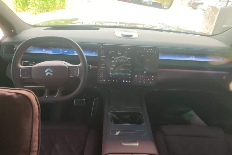 Used Nio ES8 2026 Model 6-seat Executive Luxury Edition Center Console