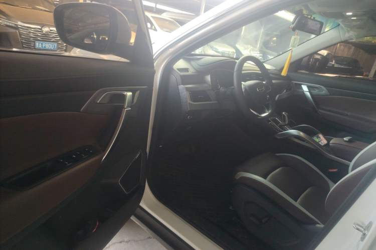 Used Geely Auto Emgrand X7 Sport 2022 1.8TD DCT Zhiya Trim Driver Seat