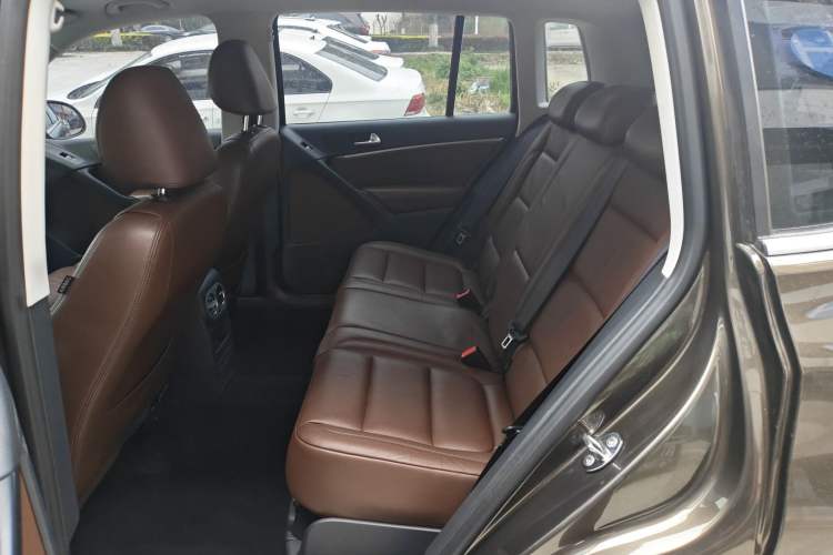 Used Volkswagen Tiguan L 2015 1.8TSI Automatic Two-Wheel Drive Luxury Model