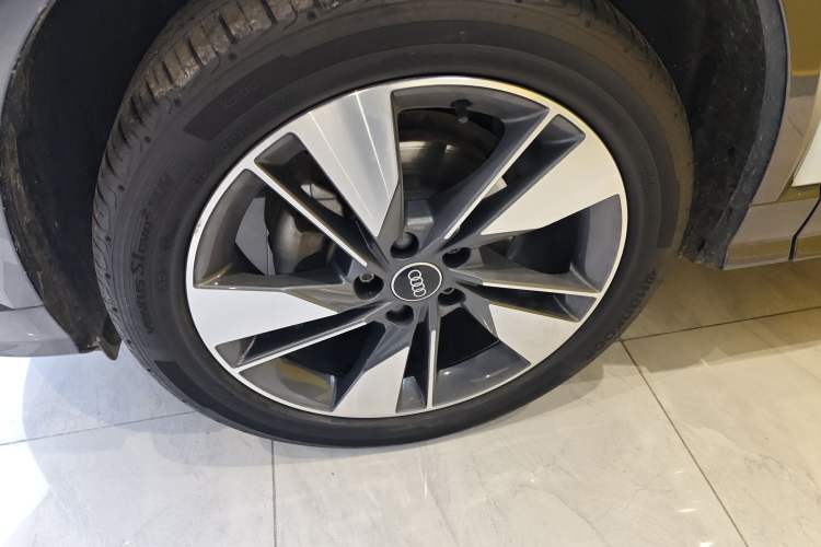 Used Audi Q2L 2022 35 TFSI Fashionable and Elegant Model
