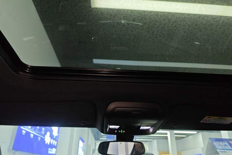 Used Cadillac XT4 2020 28T Two-Wheel-Drive Leading Version