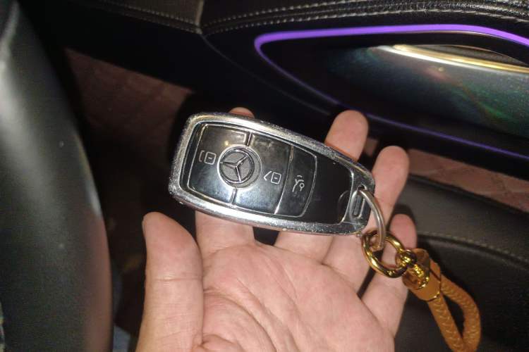 Used Mercedes-Benz GLE 2020 GLE 350 4MATIC Luxury Model Vehicle Key