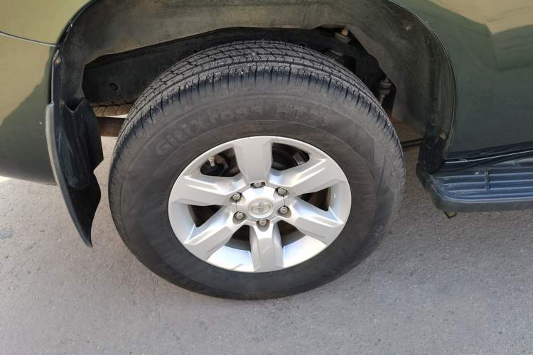 Used Toyota Prado 2016 2.7L Automatic Standard Edition Exterior 5