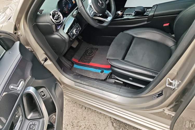 Used Mercedes-Benz A-Class 2021 A 200 L Sport Sedan Fashion Model Driver Seat