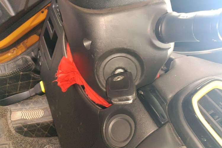 Used Dongfeng Aeolus AX4 2017 1.4T DCT Trendy & Stylish Model
