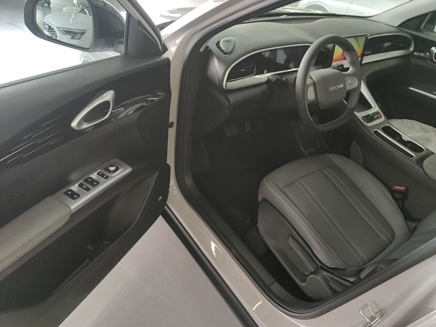 Geely Galaxy Geome 2026 410km Aspiration Edition — снимка 18