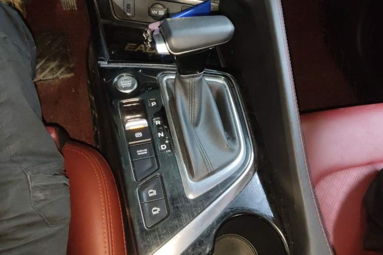 Used CHANGAN Eado 2020 PLUS Blue Whale NE 1.4T GDI DCT Flagship Model Gear Lever