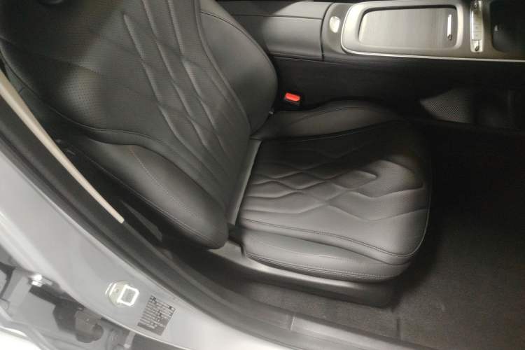 Used Chery Fengyun A8L 2025 1.5 TGDI 145 km Luxury Version Right Front Seat