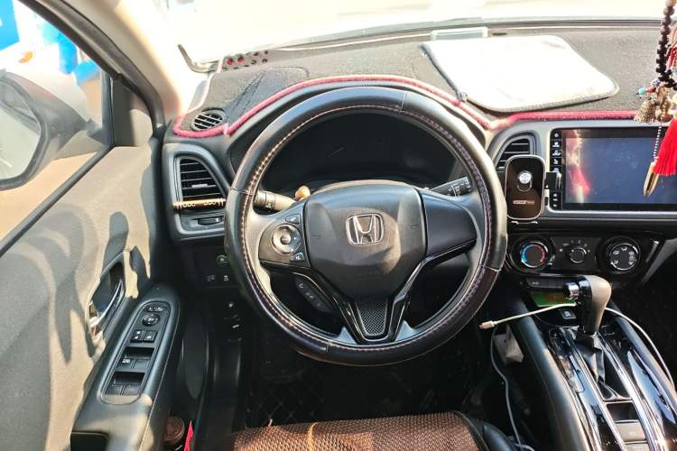 Used Honda Vezel 2020 1.5L CVT Pioneer Edition Steering Wheel
