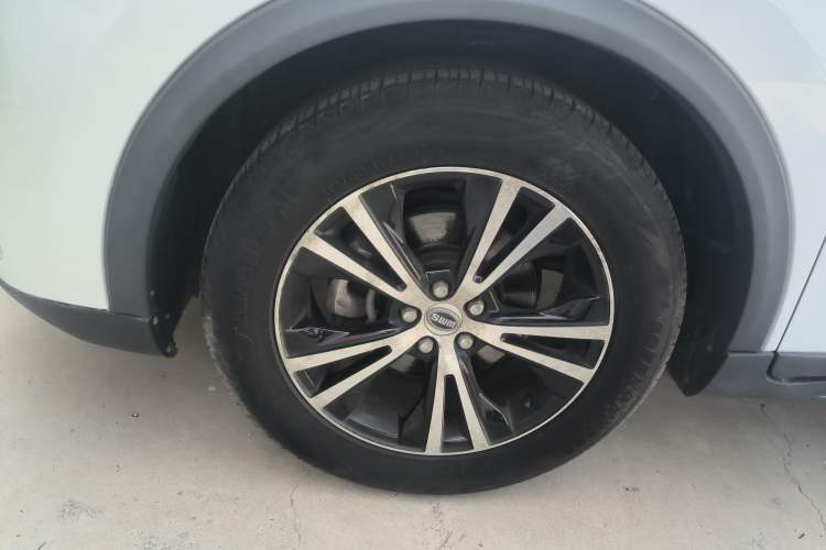 Used SWM X7 2018 1.8L Manual Comfort Version 7 Seats
