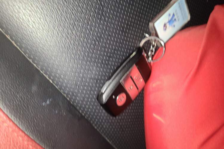 Used Kia KX Cross 2017 1.4L AT GLS