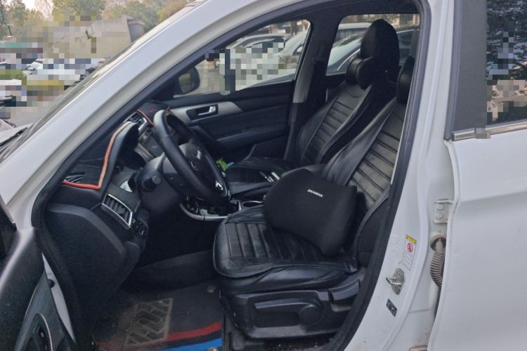 Used Haval H2 2018 Chuanxiang Edition Red Badge 1.5T Manual Two-Wheel Drive Fashionable Model Left Front Seat