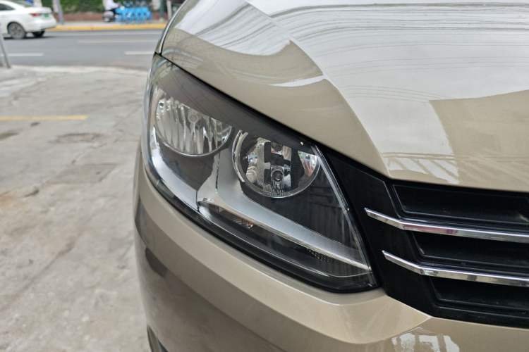 Used Volkswagen Touran 2015 1.4T Manual Comfort Edition 5-Seater