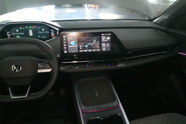 Used Changan CS55PLUS PHEV 2025 Smart New Blue Whale 125km Battleship Edition
