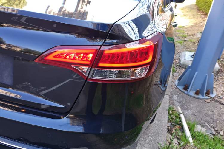 Used Zotye Z700 2018 Z700H 1.8T DCT Luxury Edition