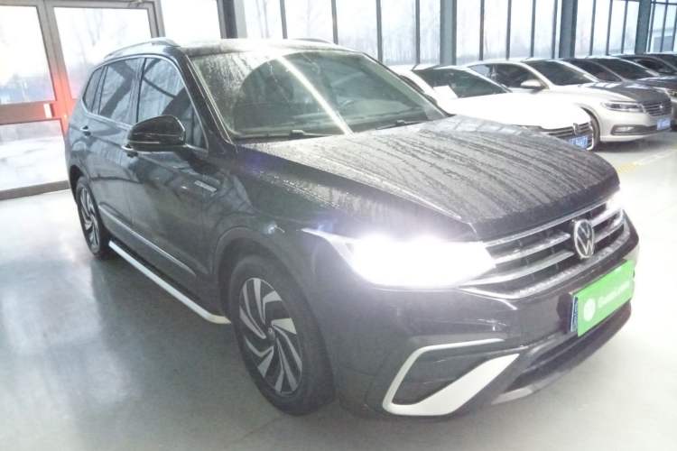 Used Volkswagen Tiguan L 2022 330TSI Automatic Two-Wheel Drive Smart Edition