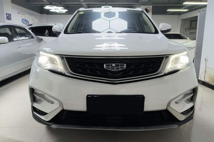 Used Geely Auto Emgrand X7 Sport 2021 Million Edition 1.8TD DCT Two-Wheel Drive Luxury Model Front