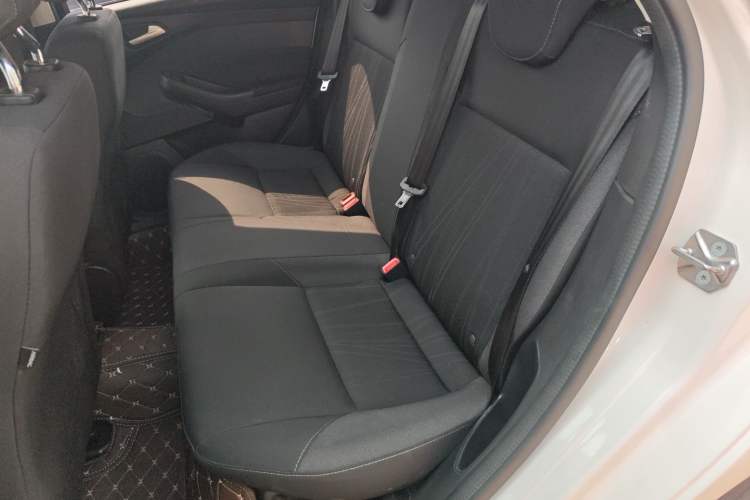 Used Ford Focus 2017 Hatchback 1.6L Automatic Comfort Plus SmartDrive Edition
