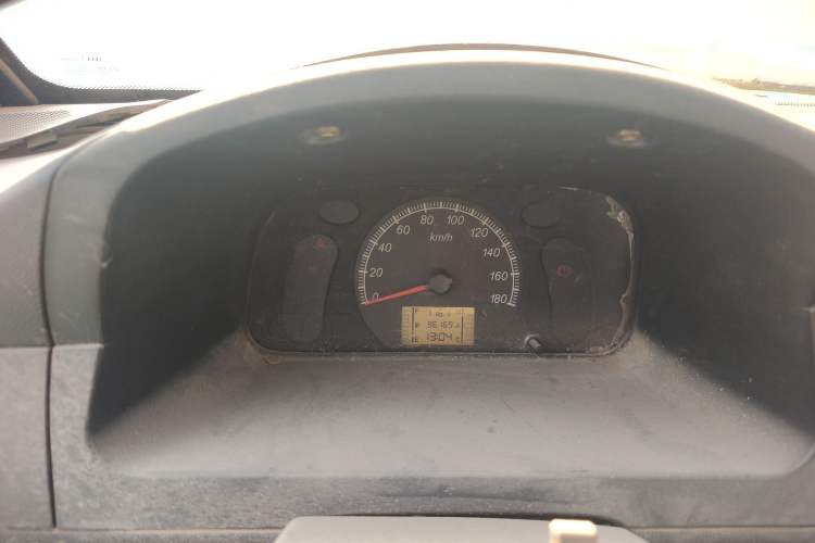 Used Wuling Zhiguang 2013 1.0L Practical Version