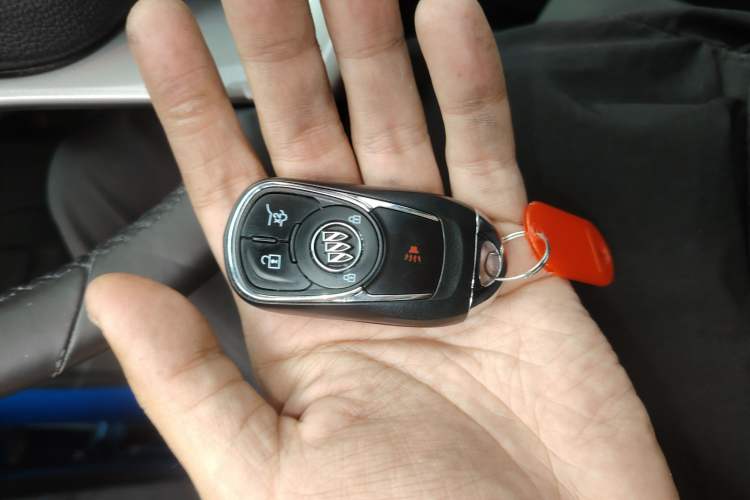 Used Chevrolet Trax 2014 1.4T Automatic Two-Wheel Drive Luxury Model Interior 1