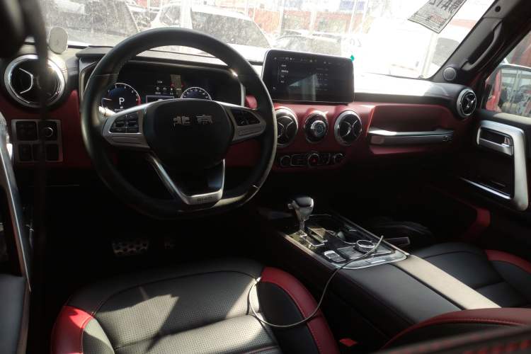 Used BAIC Off-Road BJ40 2021 2.3T Automatic Four-Wheel Drive Blade Hero Edition Supreme Version Center Console