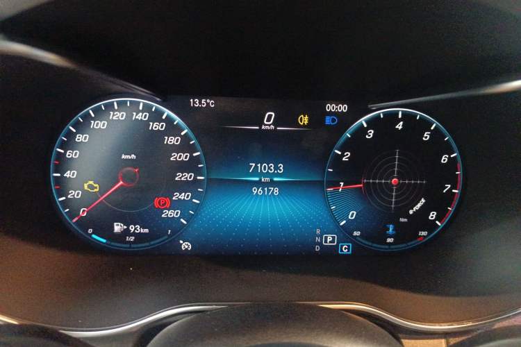 Used Mercedes-Benz GLC 2022 Second Facelift GLC 260 L 4MATIC Luxury Edition
