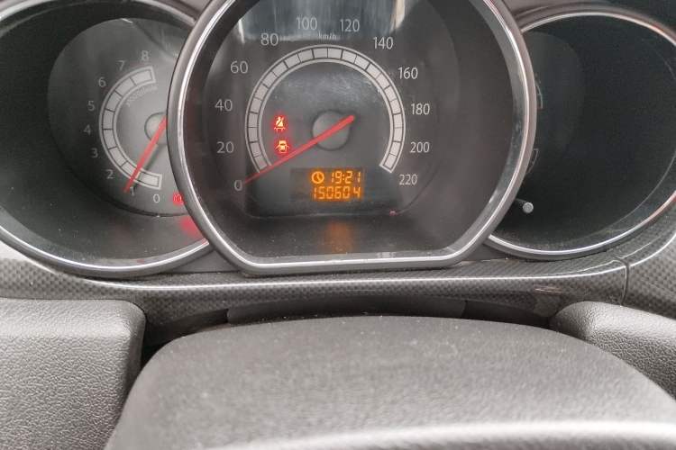 Used JAC Group Heyue 2012 1.5L Manual Luxury Version