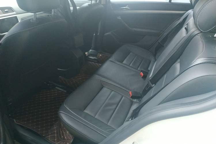 Used Volkswagen Lavida 2015 1.6L Automatic Comfort Edition