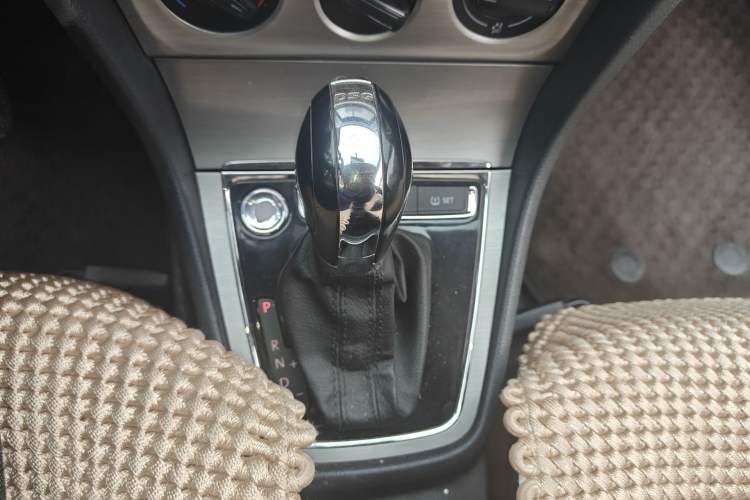 Used Volkswagen Lavida 2013 Revised Version 1.4 TSI DSG Comfort Edition