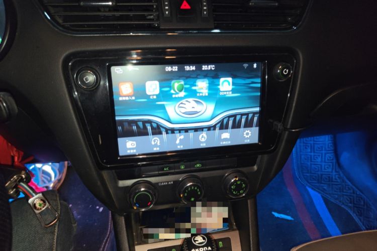 Used Skoda Octavia 2018 TSI280 DSG Luxury Edition Audio And AC Panel