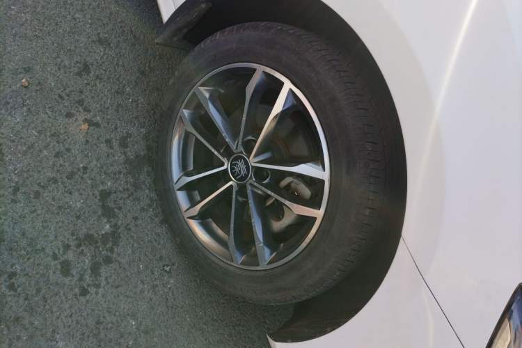 Used BYD Qin Pro 2019 Super Edition 1.5TI Automatic Smart Connect Enjoyment Model China VI Standard