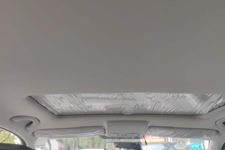 Used Volkswagen Gran Lavida 2013 1.6L Automatic Comfort Model Headliner