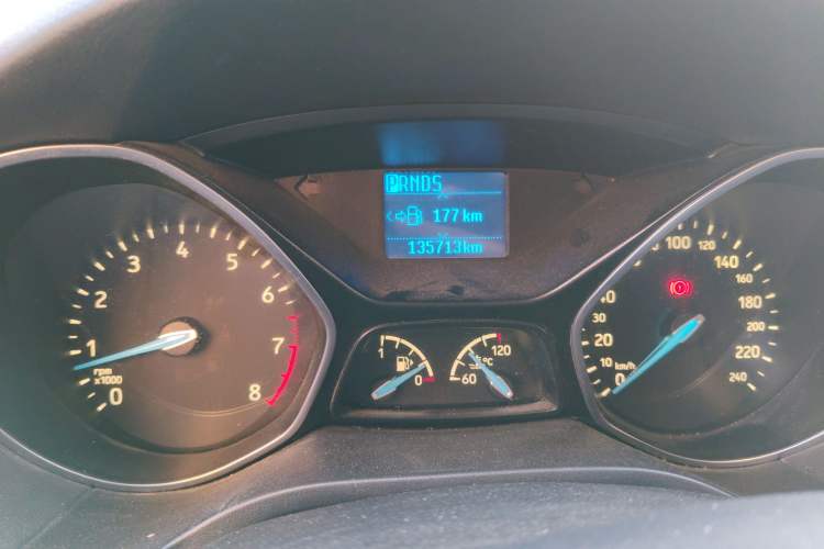 Used Ford Focus 2015 Hatchback 1.6L Automatic Fashion Edition
