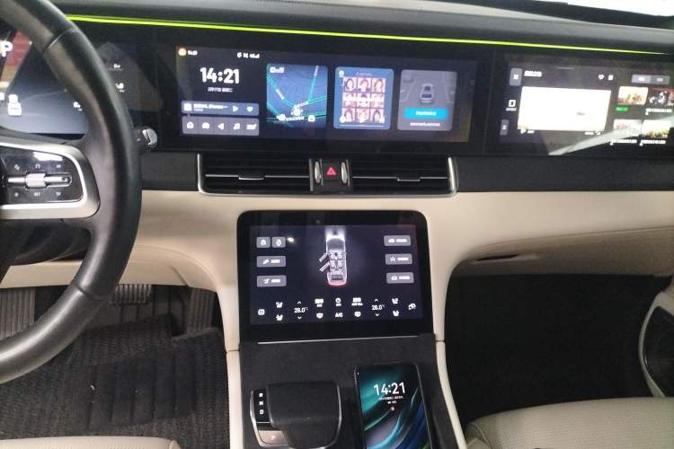 Used Li Auto ONE 2021 Extended-Range 6-Seater Version Audio And AC Panel