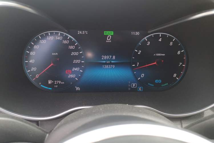 Used Mercedes-Benz C-Class 2019 C 260 L Sport Edition Odometer Close Up