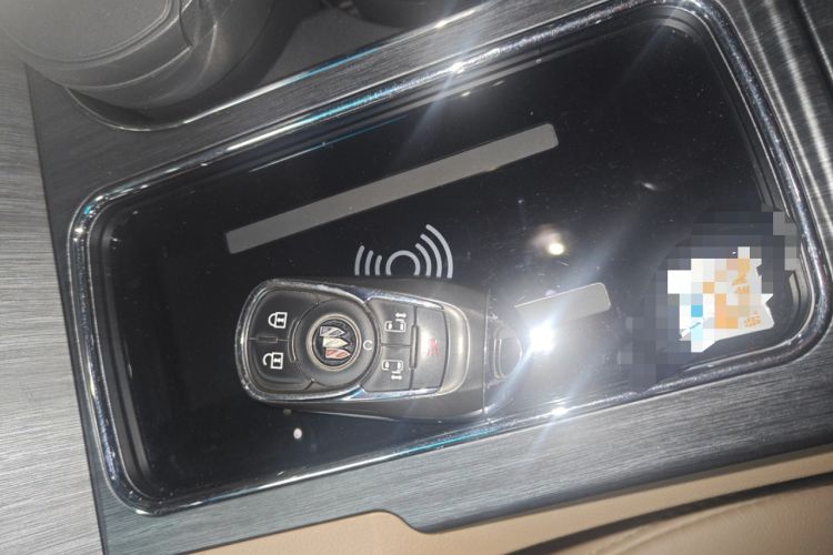 Used Buick GL8 2021 ES Land Cruiser 653T Luxury Edition