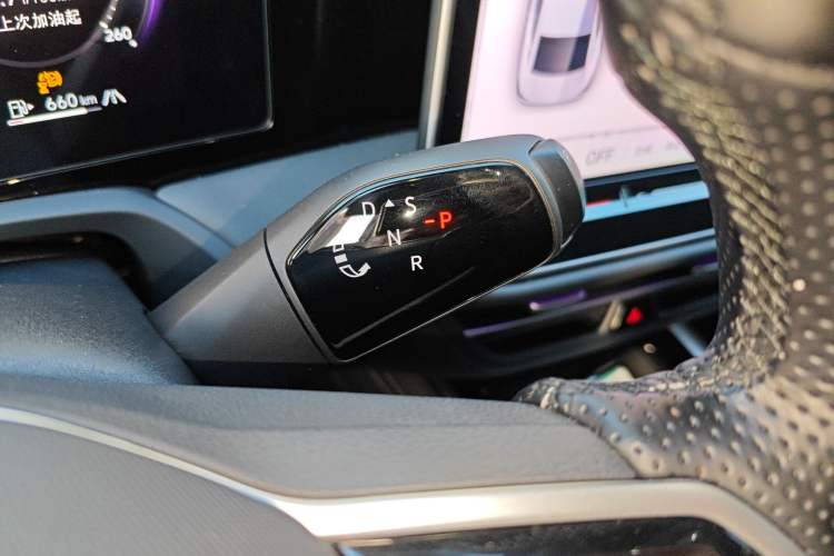 Used Volkswagen Magotan 2024 380TSI DSG Prestige Edition DaMai Package