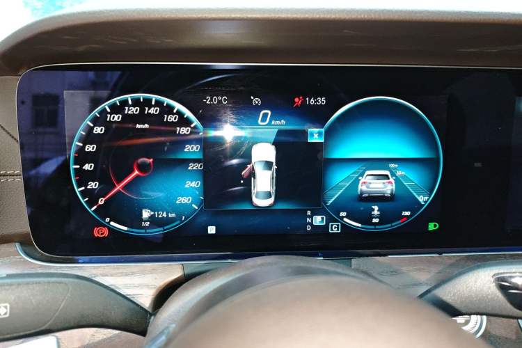 Used Mercedes-Benz E-Class 2022 Updated E 260 L
