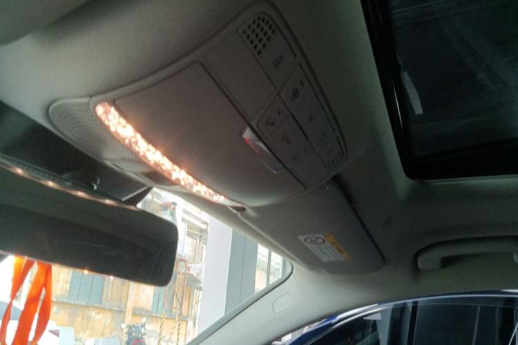 Used Mercedes-Benz CLS 2018 CLS 300 Luxury Model Headliner