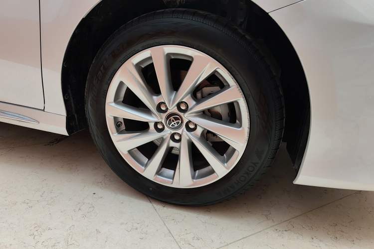 Used Toyota Camry 2023 2.0G Luxury Edition
