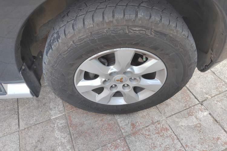 Used Mitsubishi Pajero 2016 3.0L Automatic Luxury Version China V Standard Right Front Wheel Hub