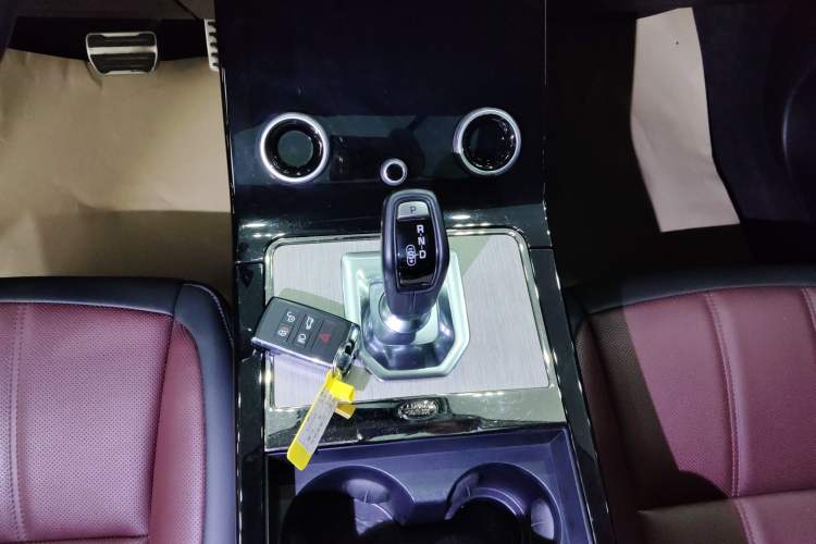 Used Land Rover Range Evoque 2023 Aurora L 249 PS Luxury Edition
