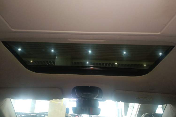 Used VOYAH Dream 2025 PHEV Four-Wheel-Drive Flagship Kunpeng Edition