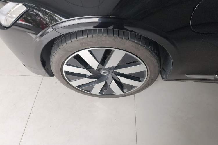 Used Volvo S90 New Energy 2025 Plug-in Hybrid Four-Wheel Drive Long-Range Luxury Smart Edition