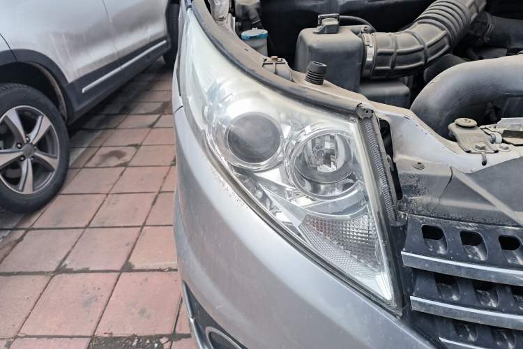 Used JAC Group Refine M5 2014 2.0T Gasoline Automatic Business Edition