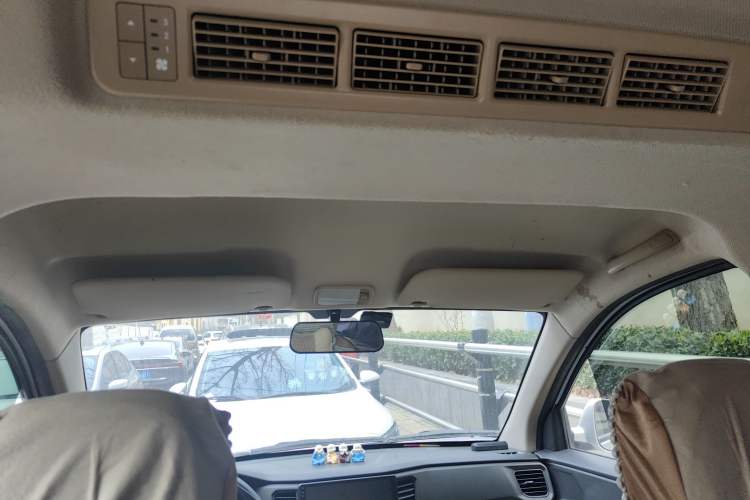 Used Wuling Hongguang V 2019 1.5L Enjoyment Version China VI LAR
